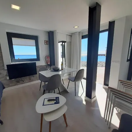 Sebastian I Apartment *